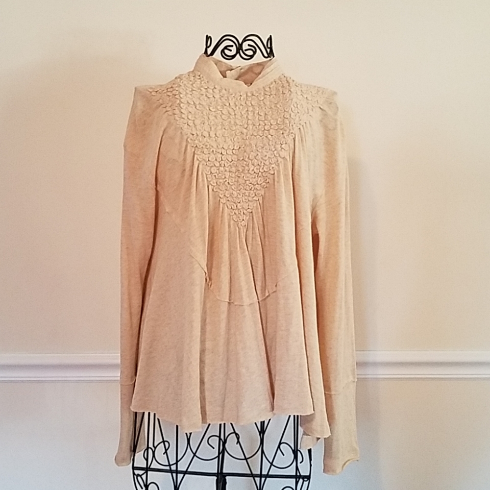 Women's Free People Victorian beige turtleneck